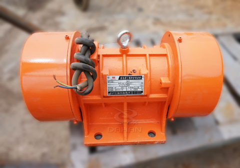 振動電機(jī)