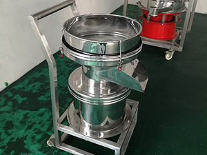 篩分精細(xì)、產(chǎn)量大，移動(dòng)方便